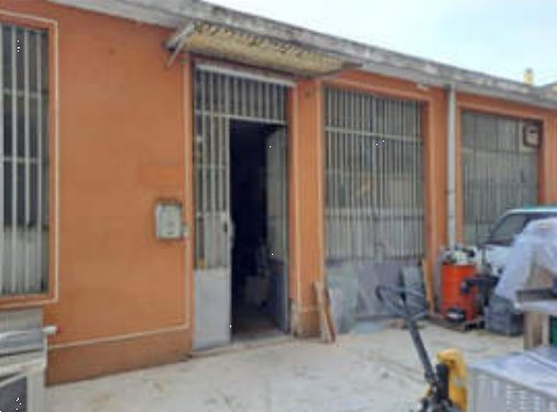 negozio in vendita a Milano in zona Bruzzano