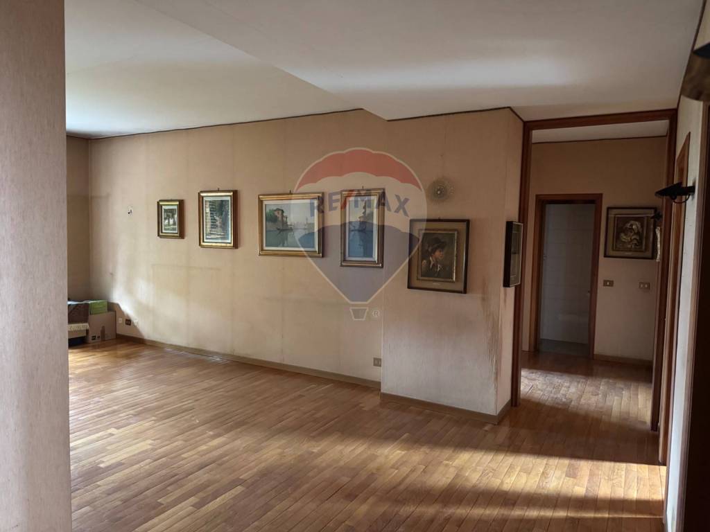 appartamento in vendita a Milano in zona Stazione Centrale