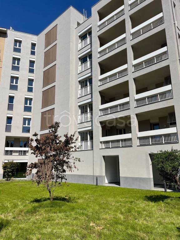 appartamento in vendita a Milano in zona Forze Armate