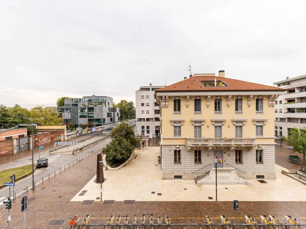 appartamento in vendita a Milano in zona Lorenteggio