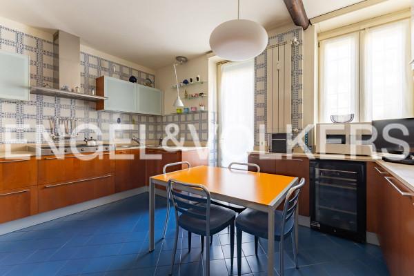 appartamento in vendita a Milano in zona Porta Vigentina