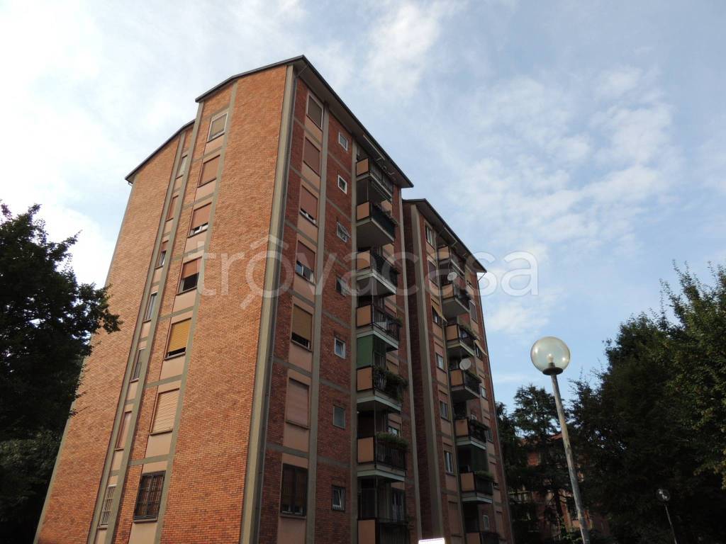 appartamento in vendita a Milano in zona Bruzzano