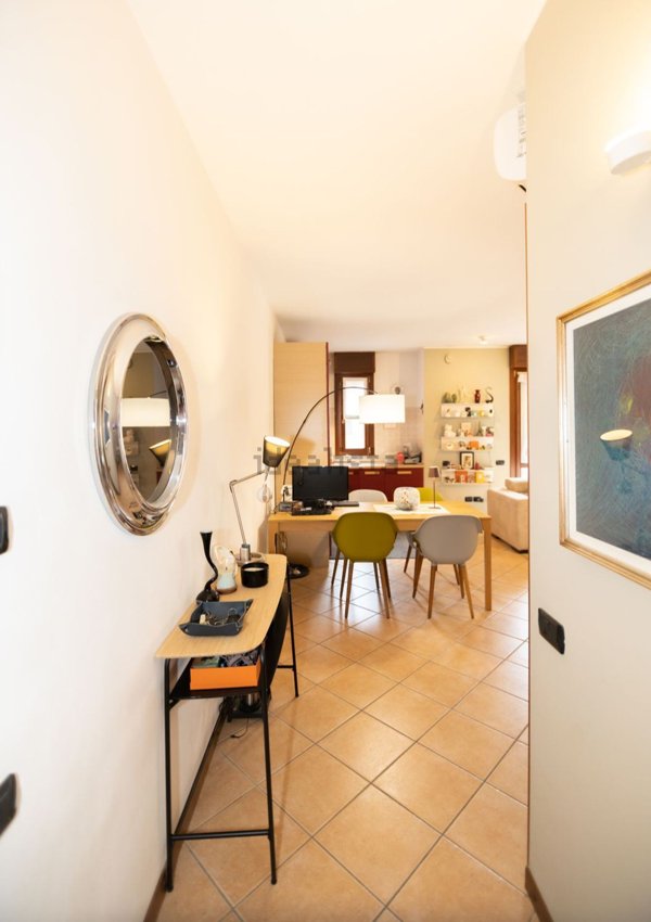 appartamento in vendita a Milano in zona Baggio
