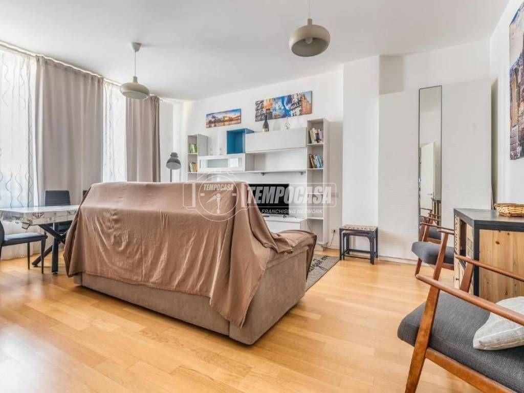 appartamento in vendita a Milano in zona Stadera