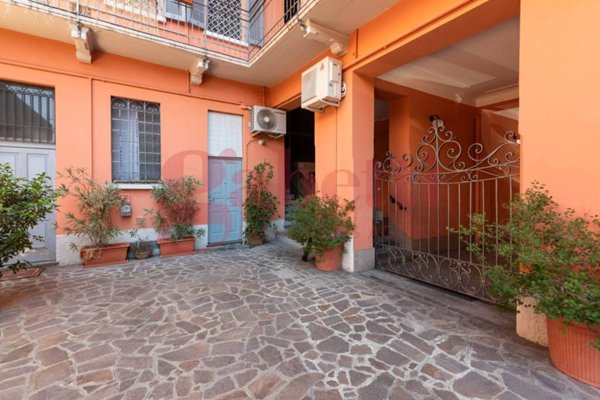 appartamento in vendita a Milano in zona Piazzale Lodi