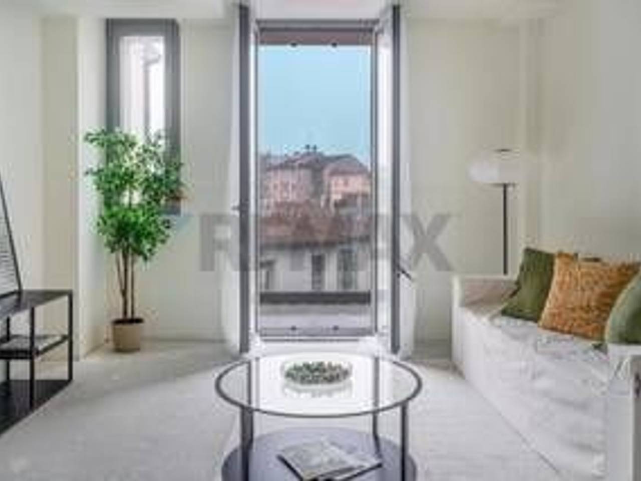 appartamento in vendita a Milano in zona Sempione