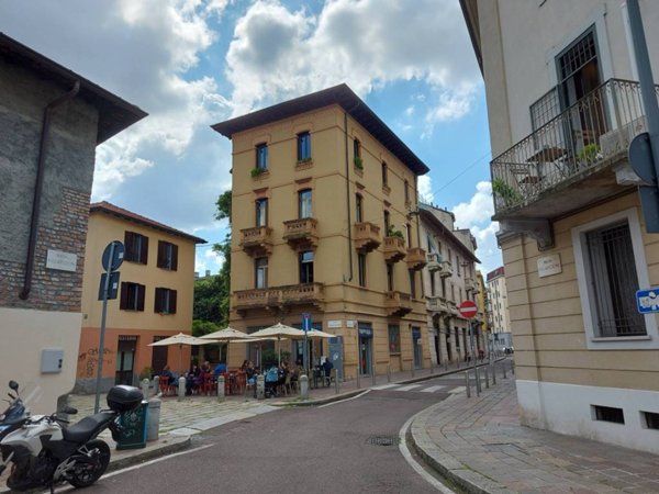 mansarda in vendita a Milano in zona Bovisa