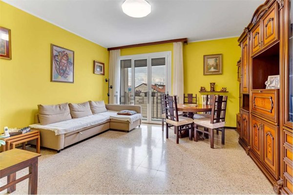 appartamento in vendita a Milano in zona Ronchetto sul Naviglio