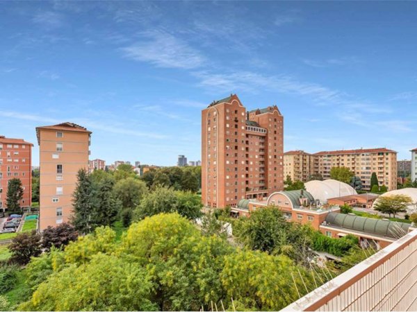 appartamento in vendita a Milano in zona Famagosta