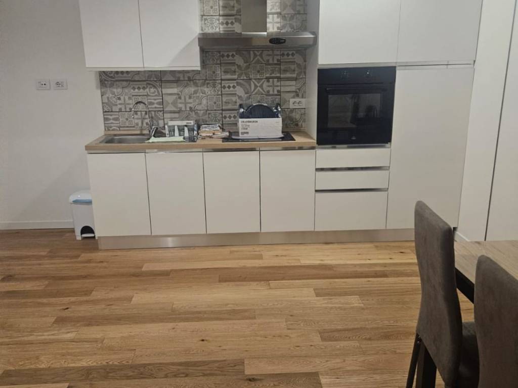 appartamento in vendita a Milano in zona Famagosta