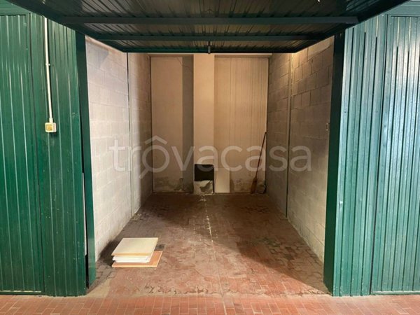 ufficio in vendita a Milano in zona Vigentino