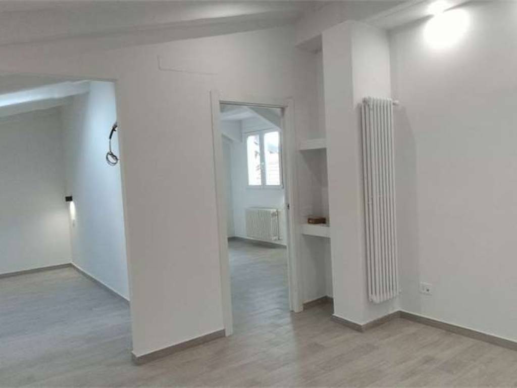appartamento in vendita a Milano in zona Baggio