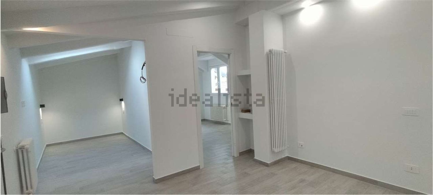 appartamento in vendita a Milano in zona Baggio