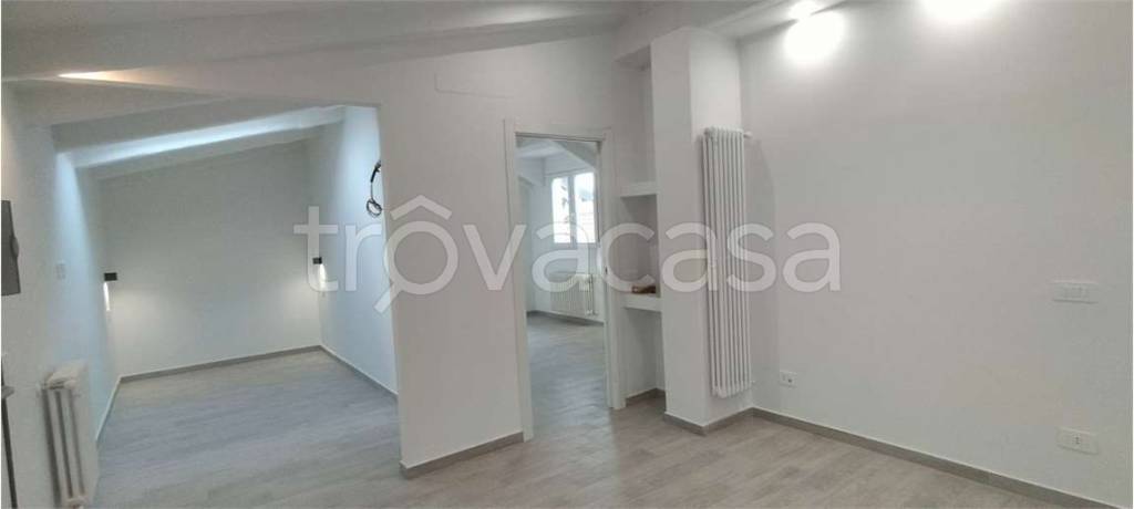 appartamento in vendita a Milano in zona Baggio