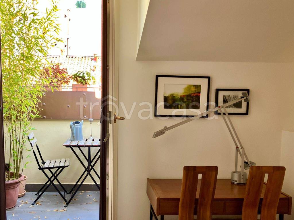 appartamento in vendita a Milano in zona Bocconi