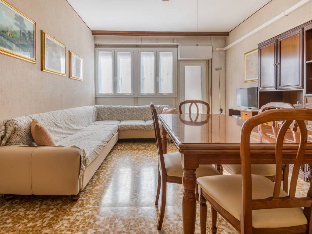 appartamento in vendita a Milano in zona Turro