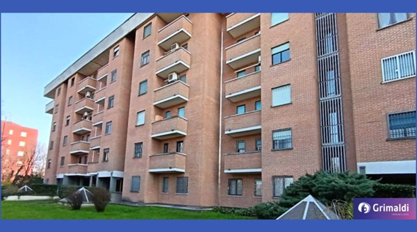 appartamento in vendita a Milano in zona Trenno