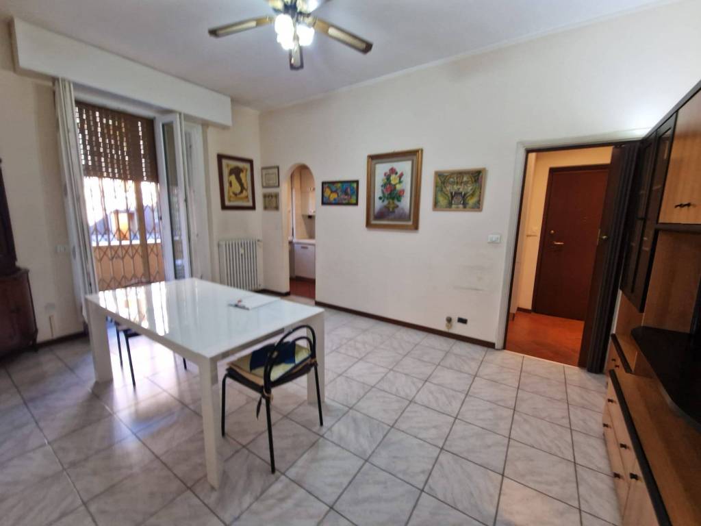 appartamento in vendita a Milano in zona Corvetto