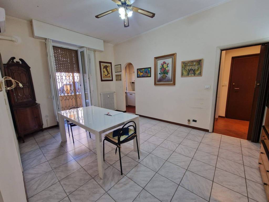 appartamento in vendita a Milano in zona Corvetto