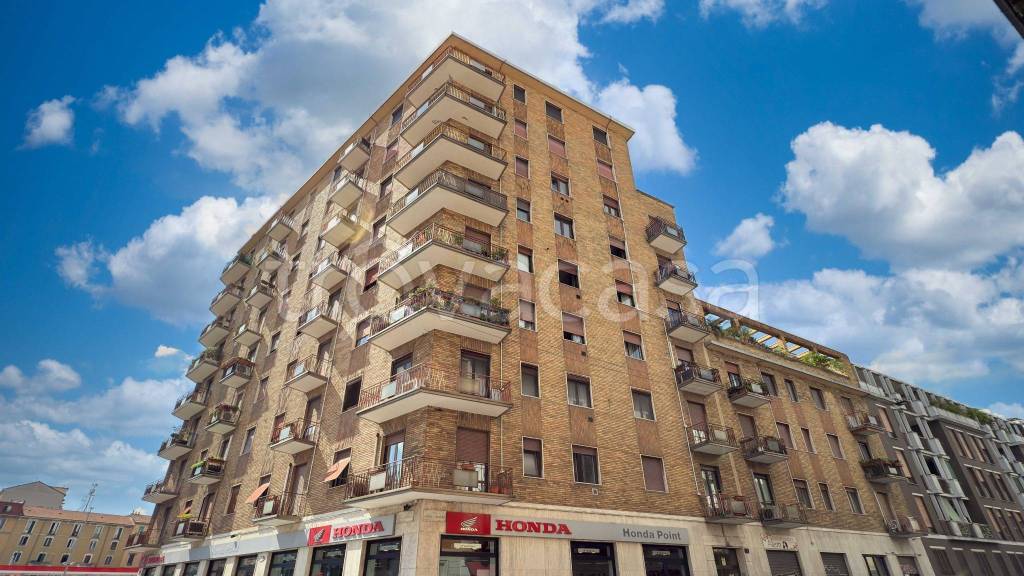 appartamento in vendita a Milano in zona Casoretto