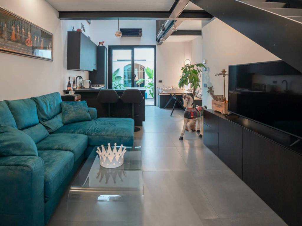 appartamento in vendita a Milano in zona Isola