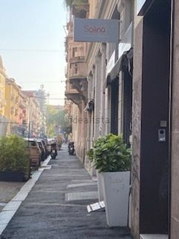 negozio in vendita a Milano in zona Città Studi