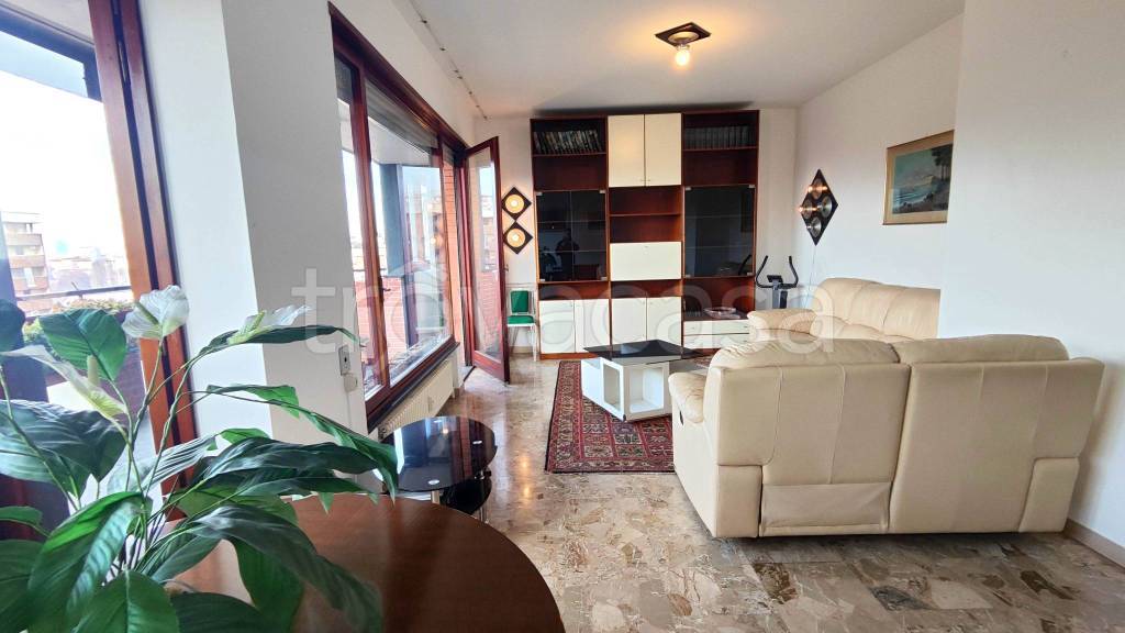 appartamento in vendita a Milano in zona San Siro