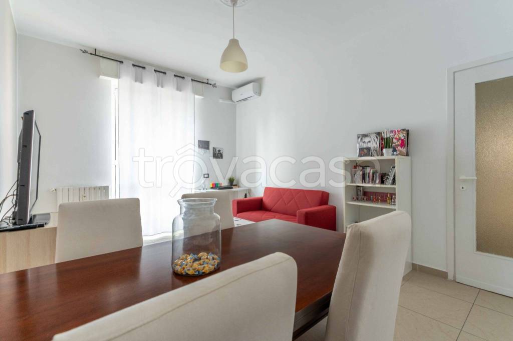 appartamento in vendita a Milano in zona Bocconi