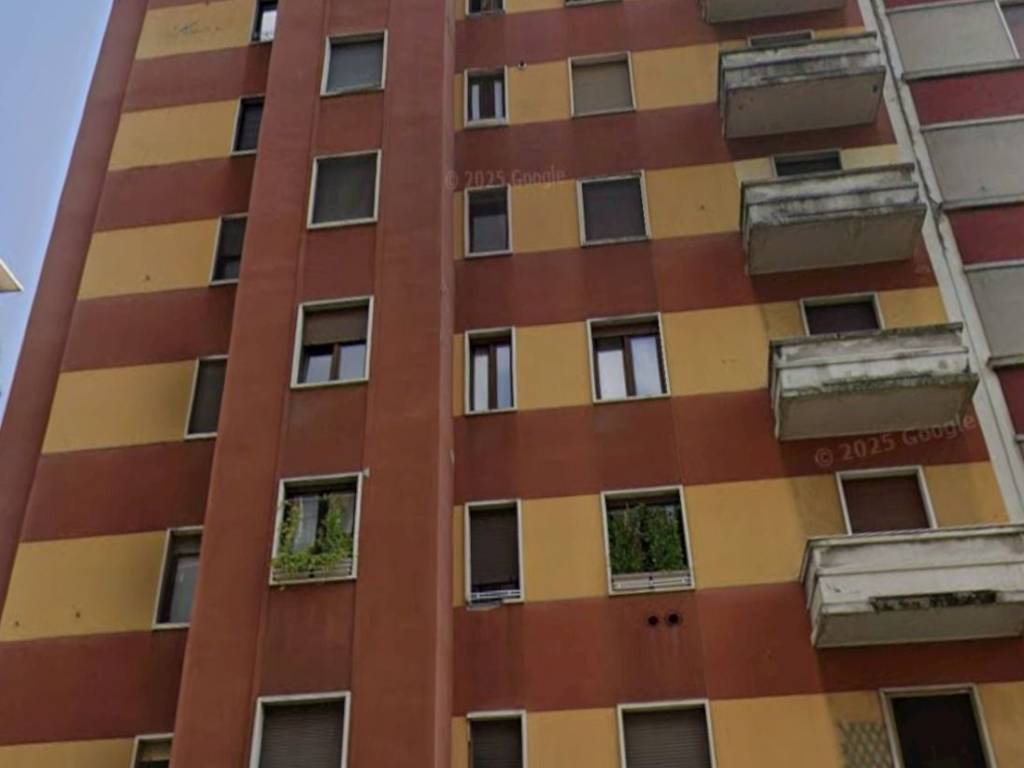 appartamento in vendita a Milano in zona Solari