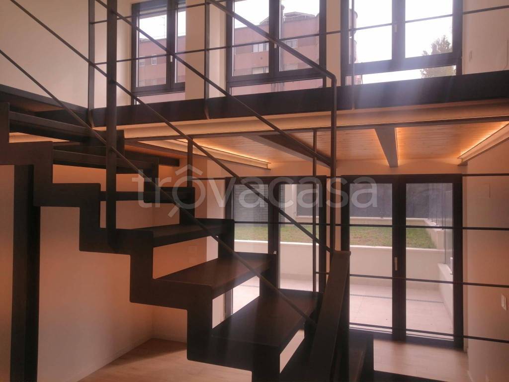 appartamento in vendita a Milano in zona San Cristoforo