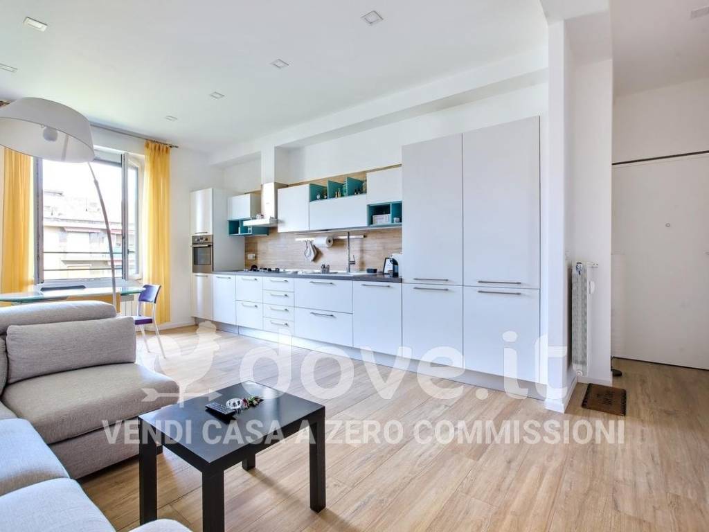 appartamento in vendita a Milano in zona Sempione