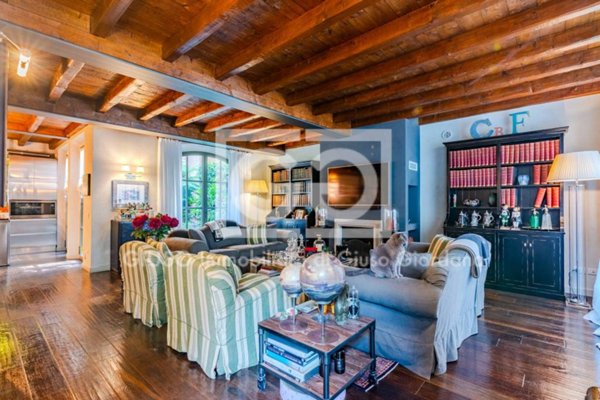 casa indipendente in vendita a Milano