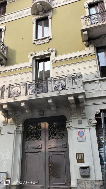 appartamento in vendita a Milano in zona Bocconi