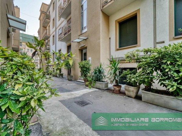 appartamento in vendita a Milano in zona Porta Vittoria