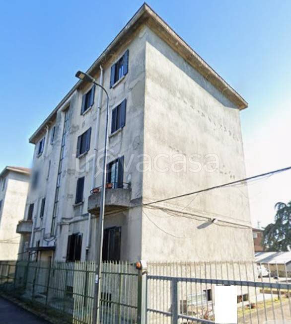 appartamento in vendita a Milano in zona Rogoredo