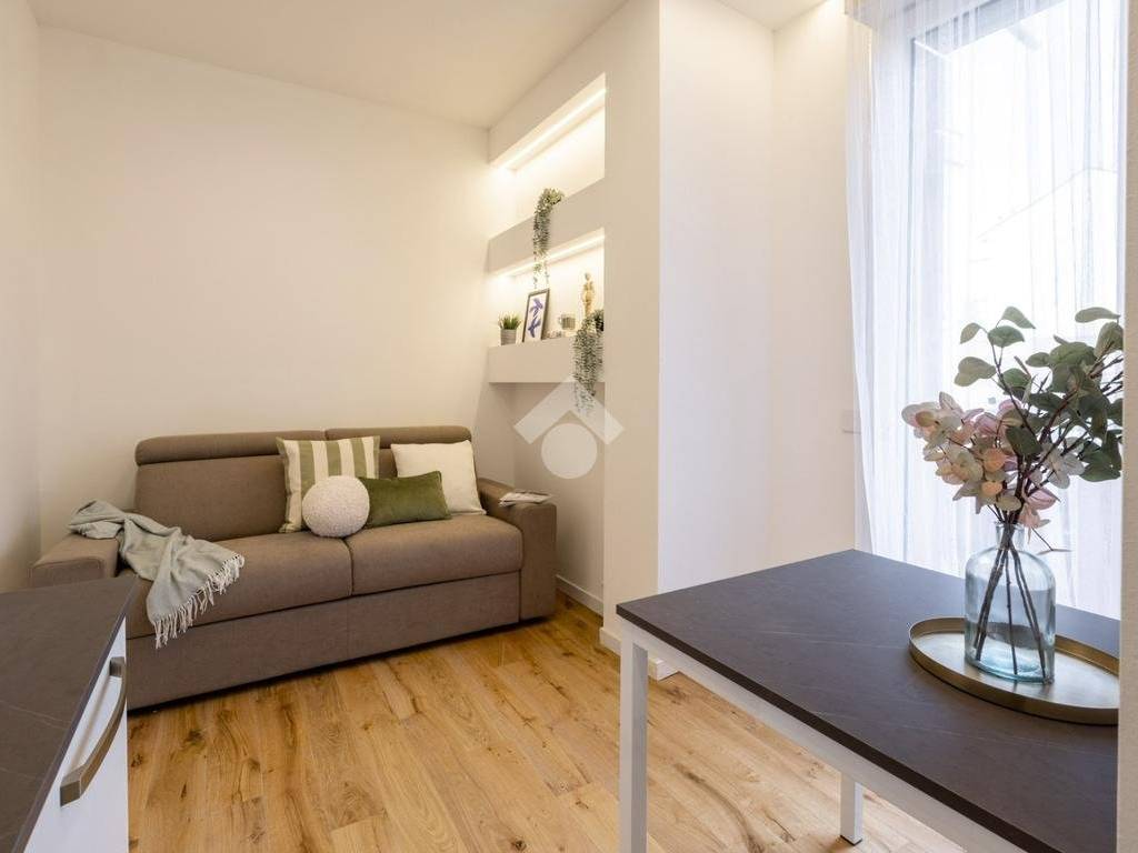 appartamento in vendita a Milano in zona Loreto