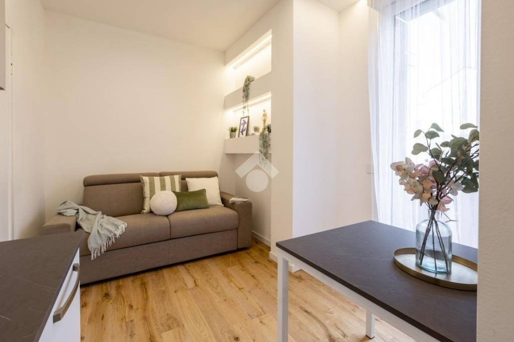 appartamento in vendita a Milano in zona Loreto