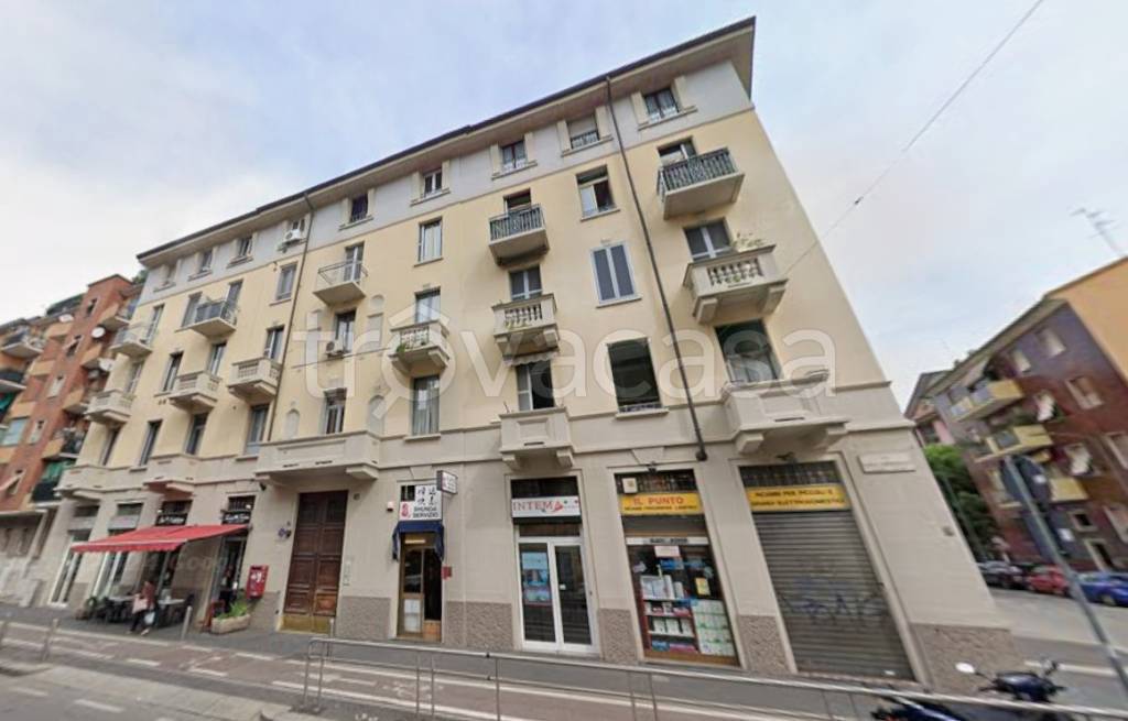 appartamento in vendita a Milano in zona Dergano