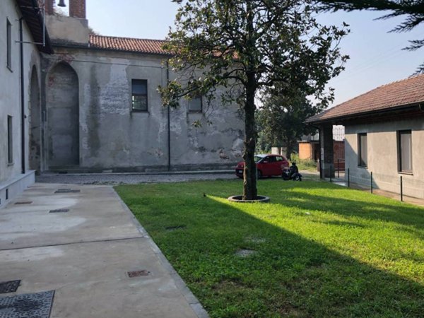 casa indipendente in vendita a Milano in zona Chiesa Rossa