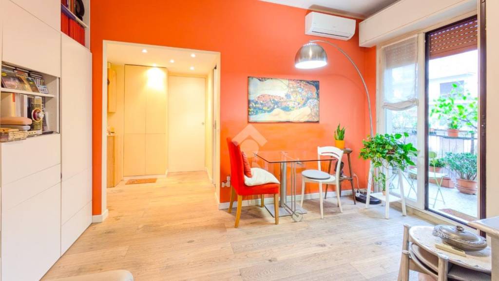 appartamento in vendita a Milano in zona Città Studi
