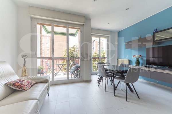 appartamento in vendita a Milano in zona Gallaratese