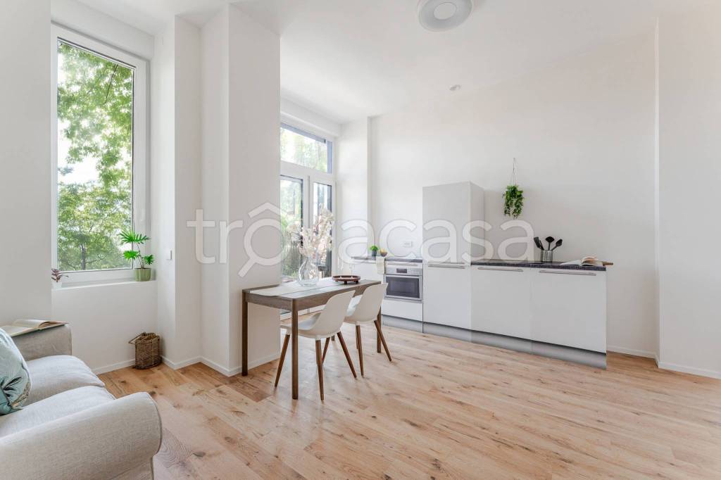 appartamento in vendita a Milano in zona Dergano