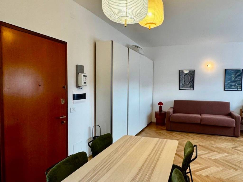 appartamento in vendita a Milano in zona Ghisolfa