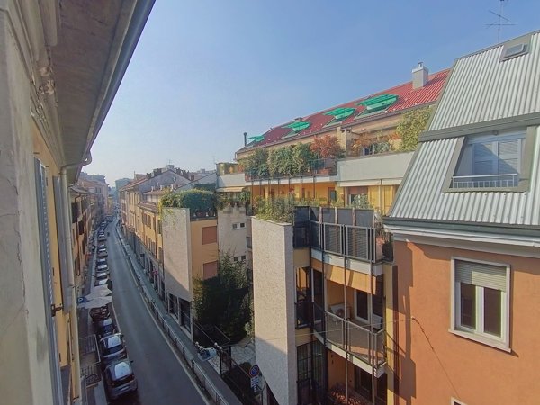 appartamento in vendita a Milano in zona Solari