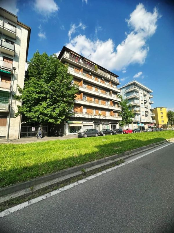 appartamento in vendita a Milano in zona San Siro