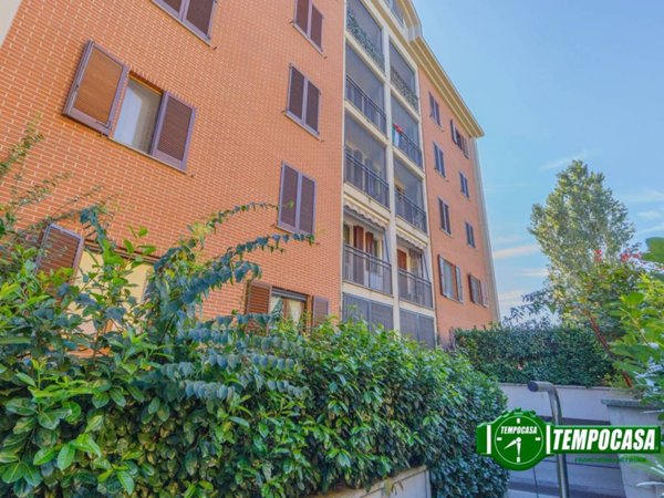 appartamento in vendita a Milano in zona Baggio