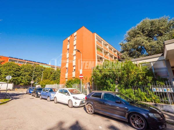 appartamento in vendita a Milano in zona Morivione