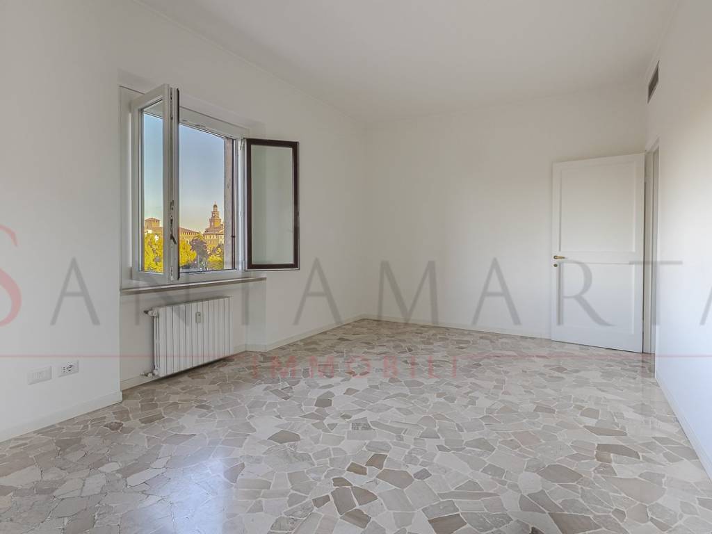 appartamento in vendita a Milano in zona Cadorna