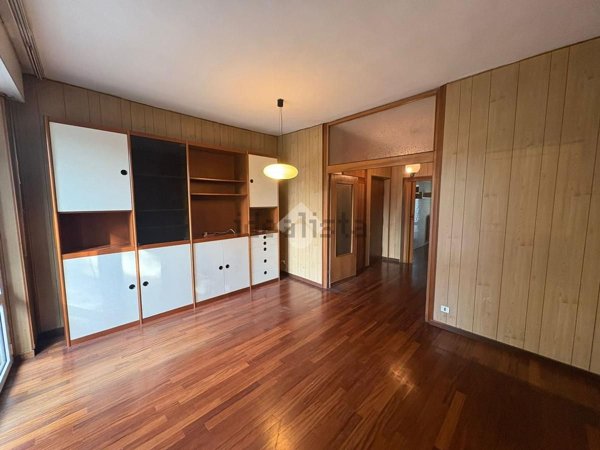 appartamento in vendita a Milano in zona Barona