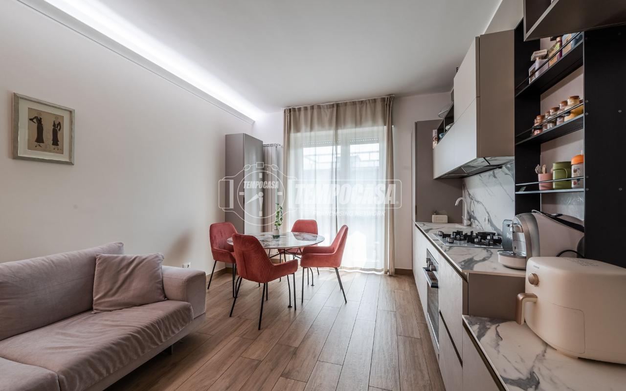 appartamento in vendita a Milano in zona Vigentino